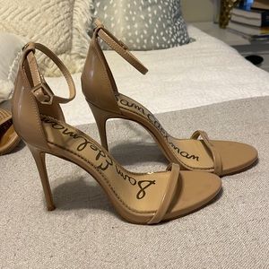 Nude strappy heel